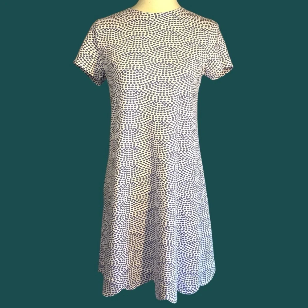 Duffield Lane Scalloped Hem Cornflower Blue and White Patterned Dress Small - Picture 9 of 13